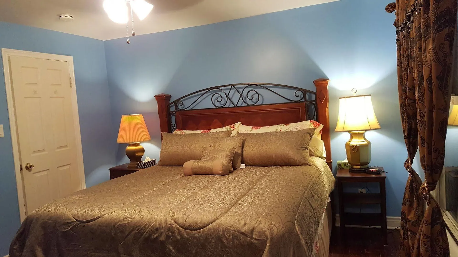 Somewhere In Time Bed And Breakfast