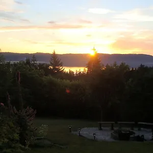 Morningside Garden , Ganges Canada