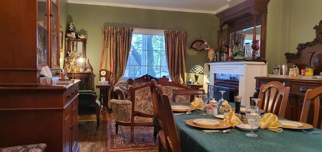 Somewhere In Time Bed And Breakfast Niagara Falls Bed & Breakfast